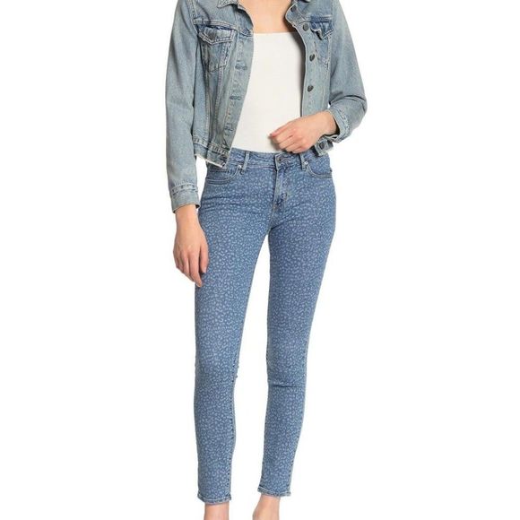 Leopard LEVI'S 711 Skinny Light Wash Mid Rise BNWT - Picture 3 of 10